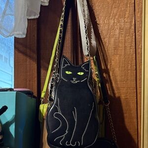 Black Cat Shaped Handbag with Chain Strap